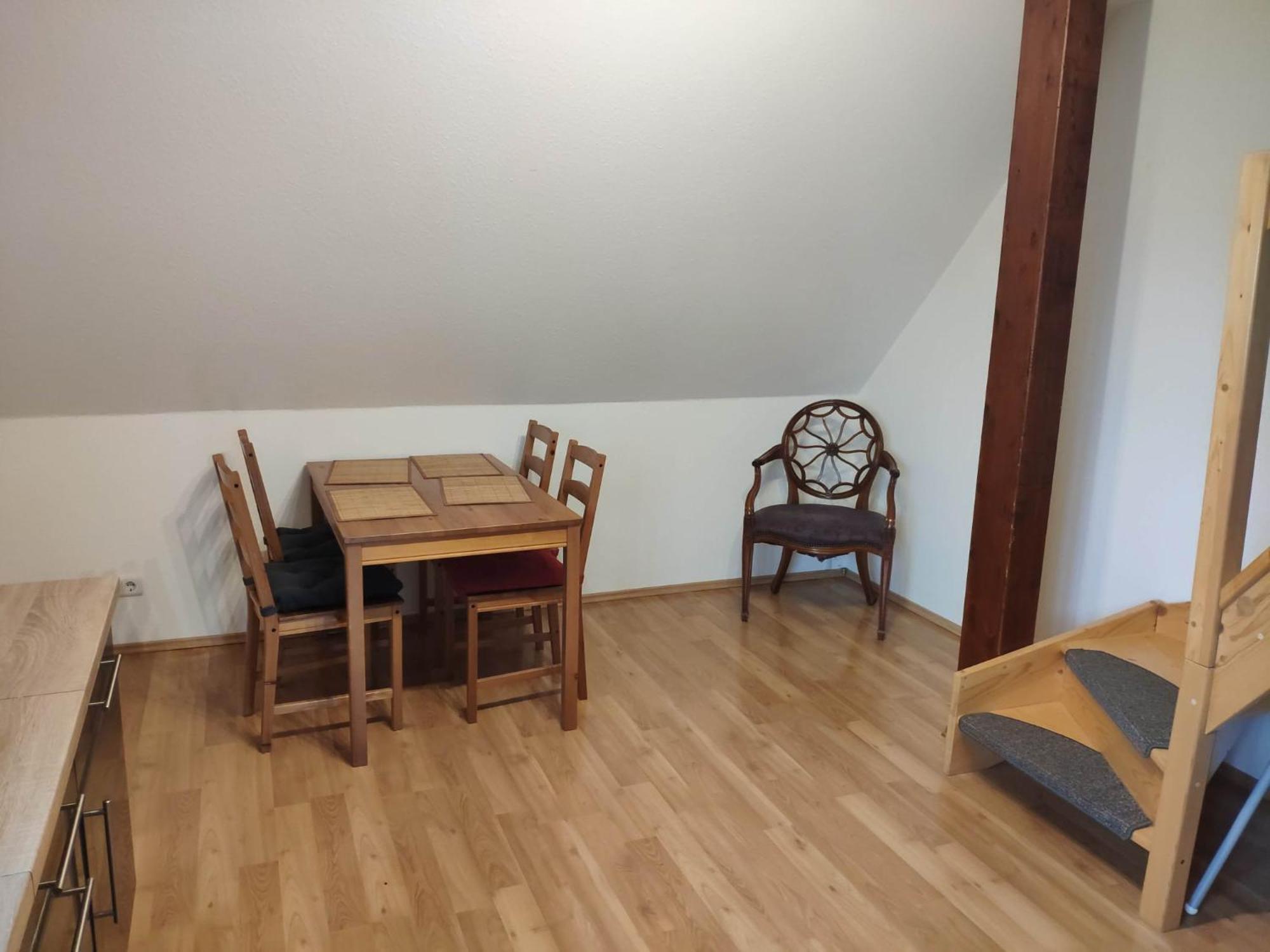 Ferienwohnung Mit 123Qm Fuer 8 Personen Mit Sehr Grossem Garten, Einfache Innen-Ausstattung Leipzig Luaran gambar