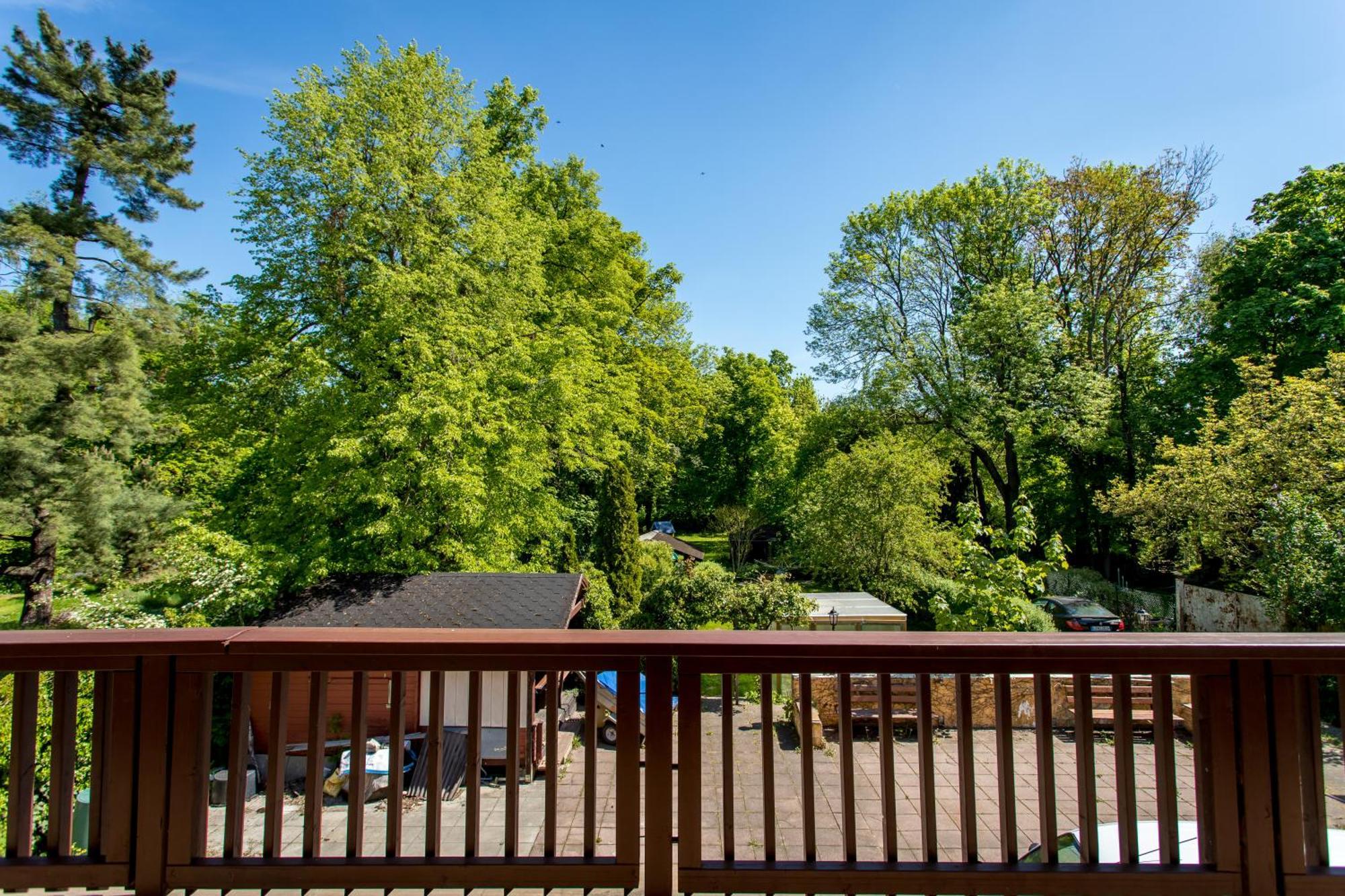 Ferienwohnung Mit 123Qm Fuer 8 Personen Mit Sehr Grossem Garten, Einfache Innen-Ausstattung Leipzig Luaran gambar