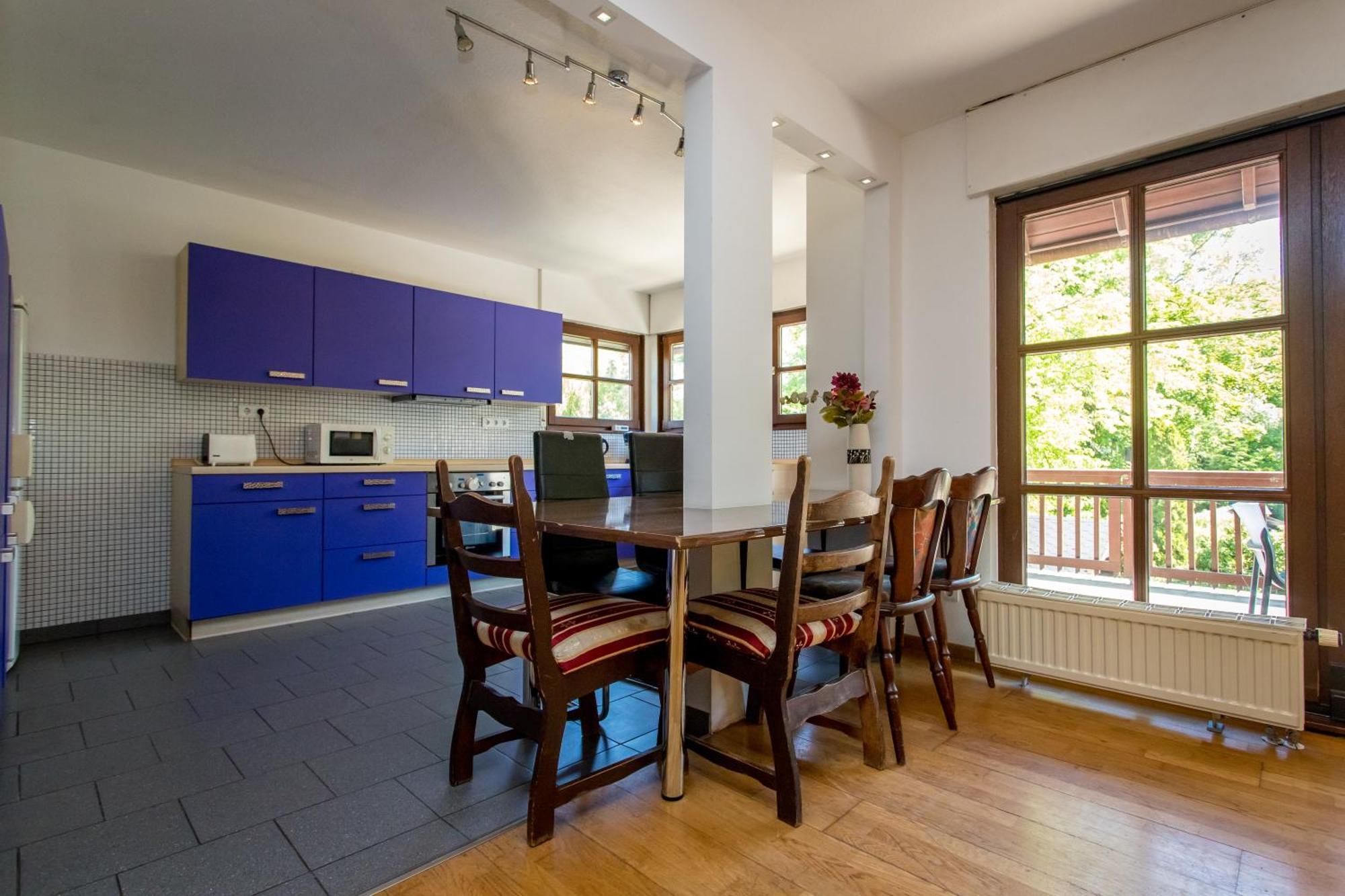Ferienwohnung Mit 123Qm Fuer 8 Personen Mit Sehr Grossem Garten, Einfache Innen-Ausstattung Leipzig Luaran gambar